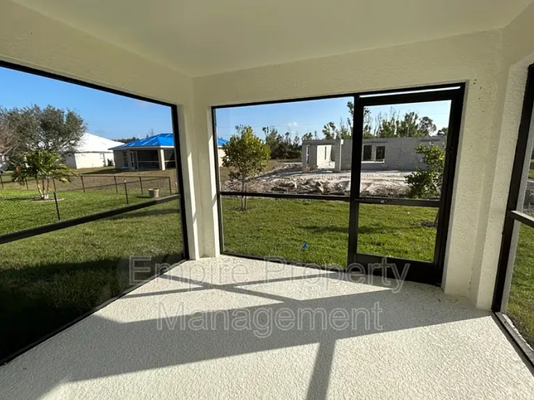 4113 NE 22nd Ave — Photo 15