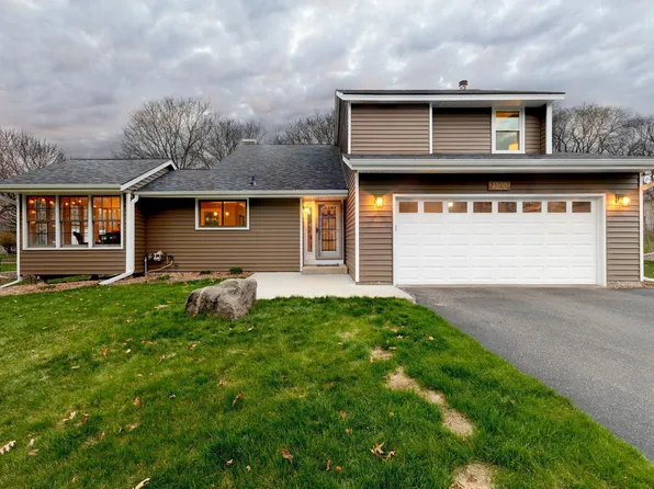 1308 Rushmore Dr, Burnsville, MN 55306
