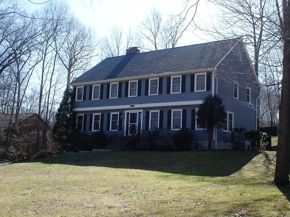 Welcome to Tiffany Estates - a cul de sac neighborhood on the West Side