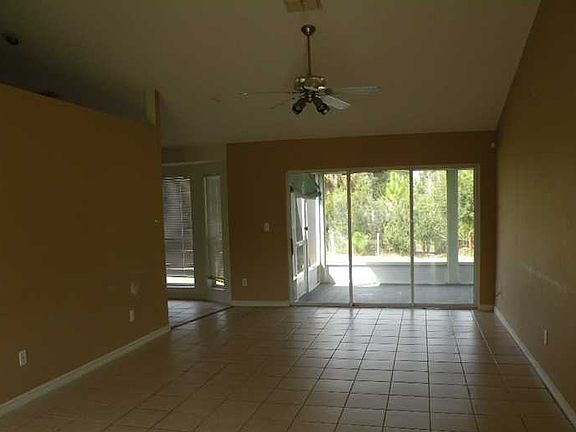 2nd image of 1344 Deer Path Dr