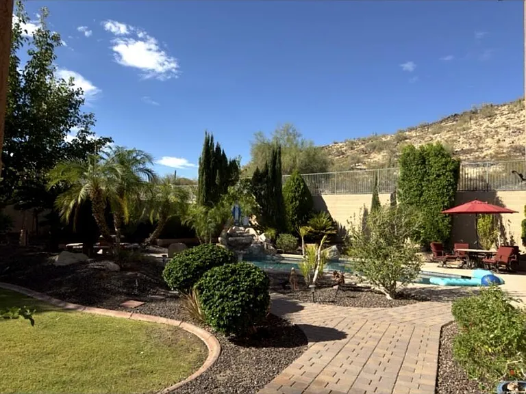 3928 W Range Mule Dr — Photo 3