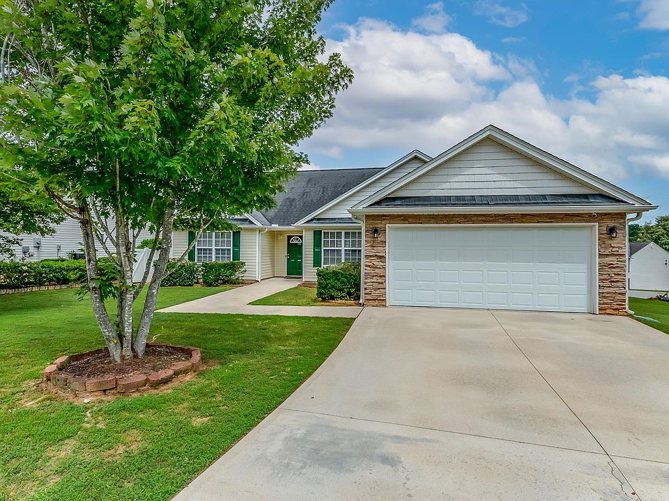 1st image of 409 Dellwater Way