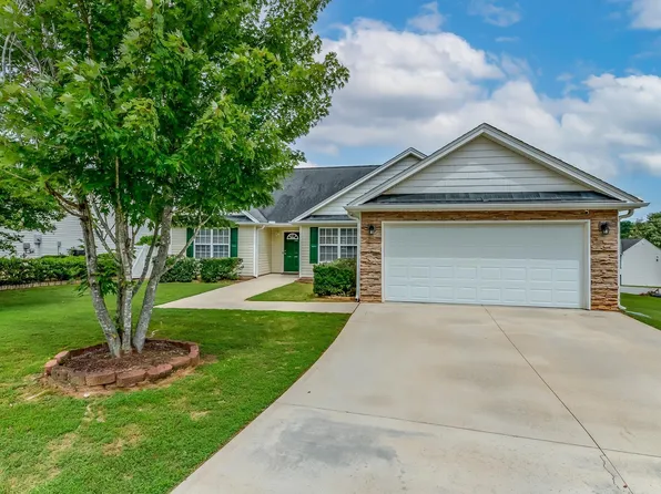 409 Dellwater Way, Spartanburg, SC 29306