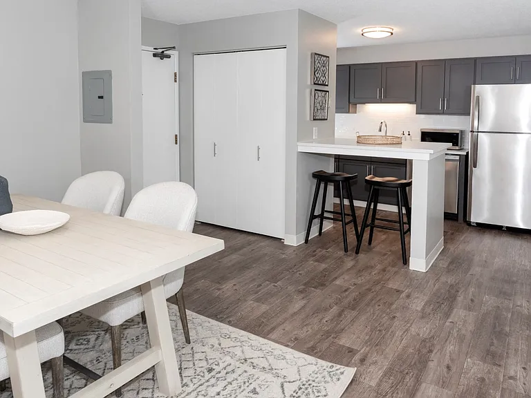 Audenn Apartments — Photo 31
