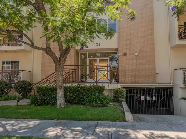 1131 Campbell St APT 211, Glendale, CA 91207