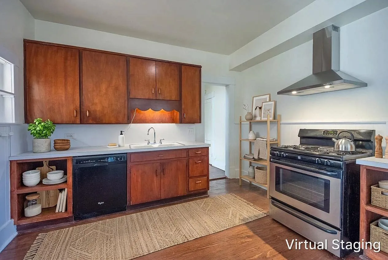 4 bed, 2.0 bath, 1944 sqft, $3,300 — Photo 3