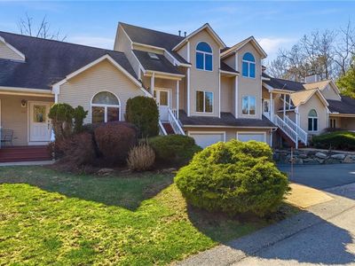99 River Farms Dr, West Warwick, RI, 02893