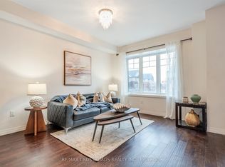 4 Near Ln, Hamilton, ON L9G 0H2