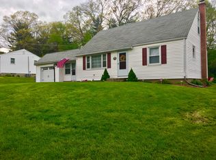 17 Clear St, Enfield, CT 06082