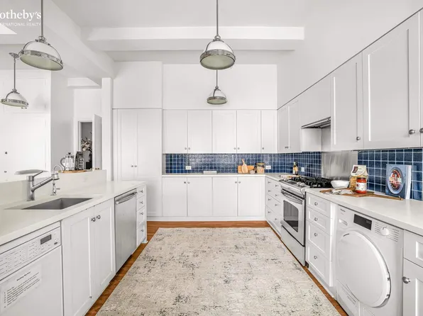 39 East 79th Street image 8 of 32