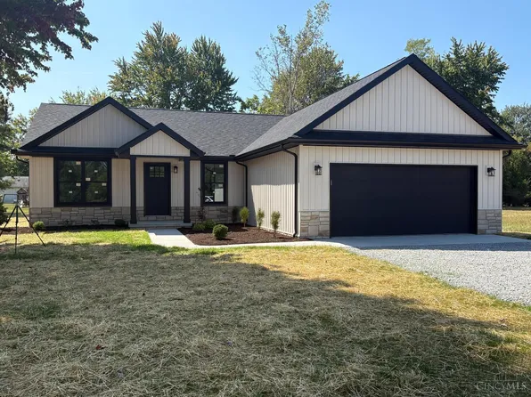 18 Lone Star Dr, Sardinia, OH 45171
