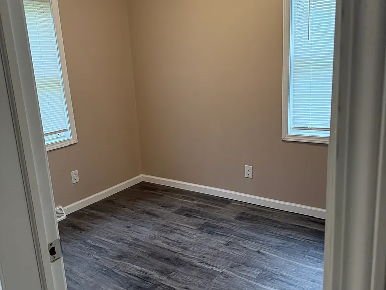 116 Victory Dr — Photo 4