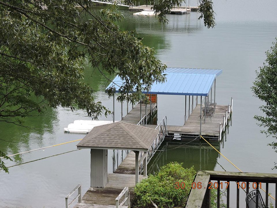 1st image of 260 Magnolia Dr