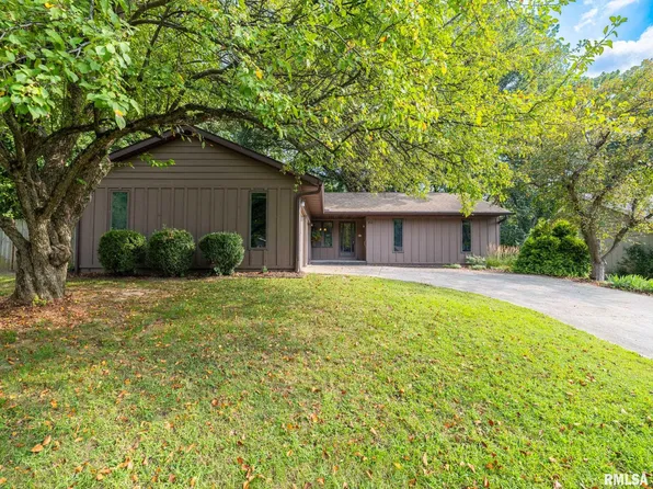 112 Yates Rd, Marquette Heights, IL 61554