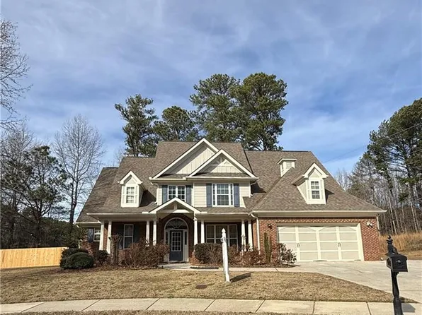 2474 Starfire Ln, Loganville, GA 30052