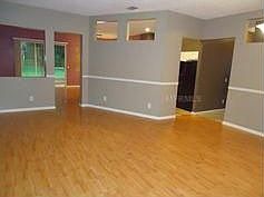 2nd image of 810 Lakeworth Cir