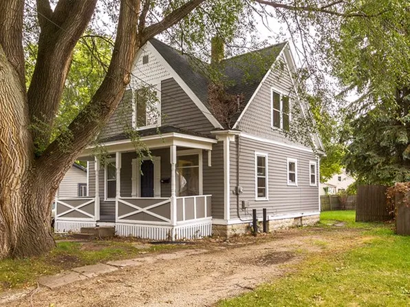 516 5th Ave NW, Rochester, MN 55901