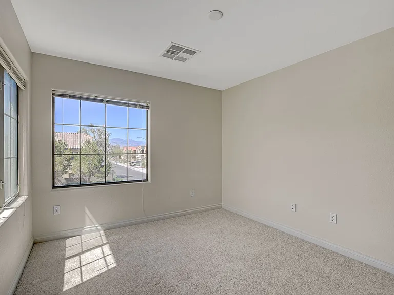 10649 Tuckermans Ave — Photo 45
