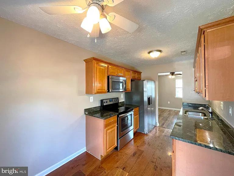 21822 Ronald Dr — Photo 5