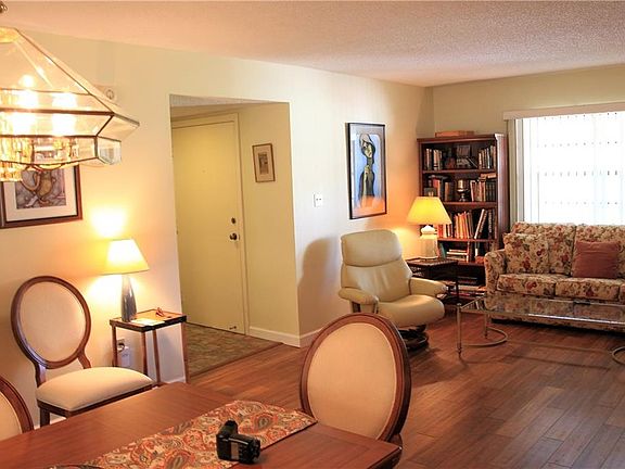 5th image of 6008 Oak Creek Ln #1924