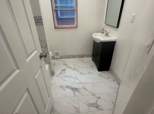 2215 S 15th St #2, Philadelphia, PA 19145