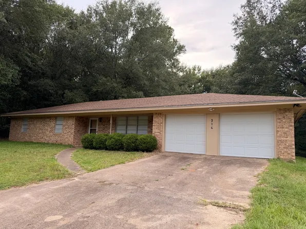 314 Perry Dr, Nacogdoches, TX 75964