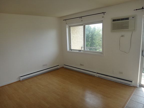 5th image of 310 Lathrop Ave APT 600