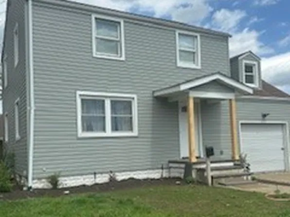 605 14th St NE, Canton, OH 44714