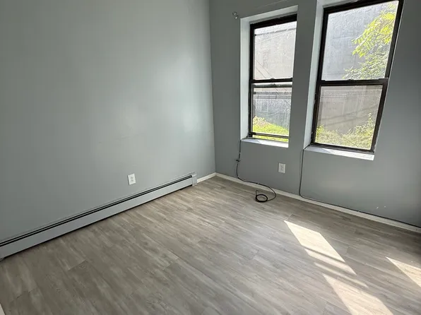 224 S Orange Ave, Newark, NJ