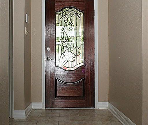 Light & bright Entry