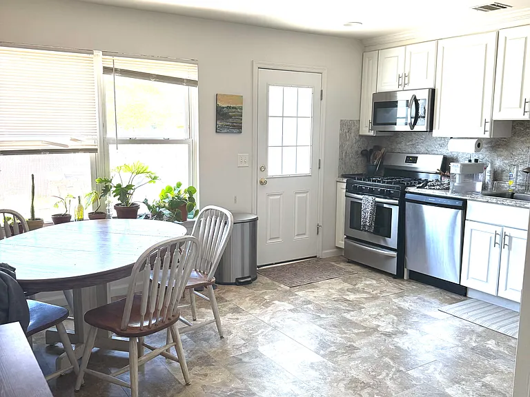 2308 Dorsett Dock Rd — Photo 4