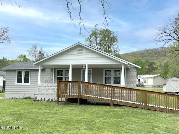 110 Aspen Dr, Harriman, TN 37748