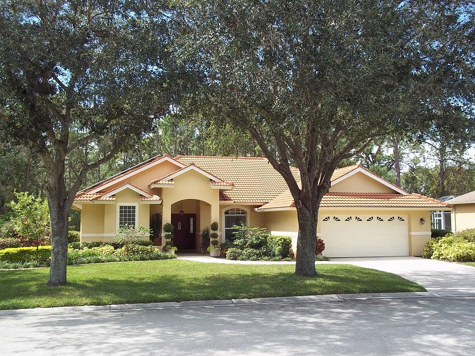 1st image of 8032 Desoto Woods Dr
