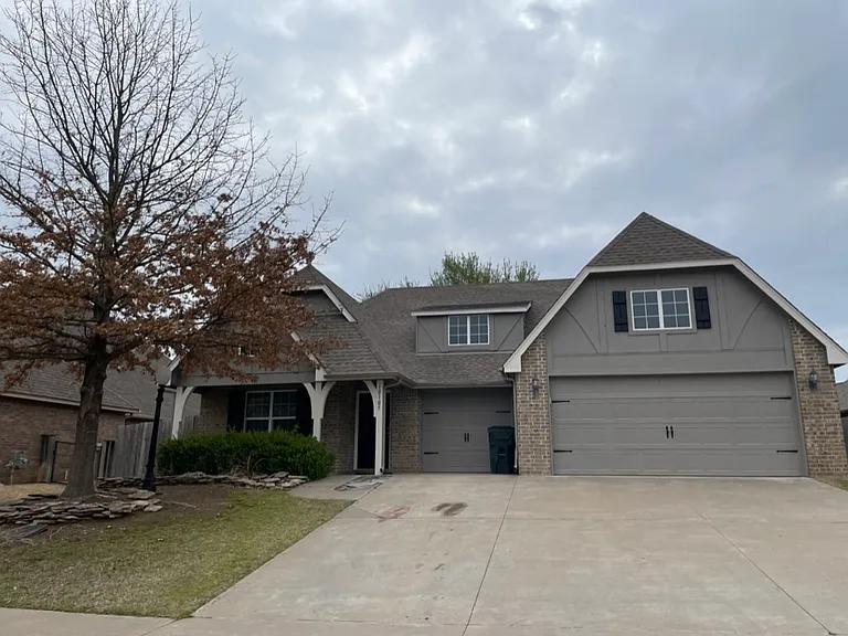 10105 N 140th East Ave — Photo 1