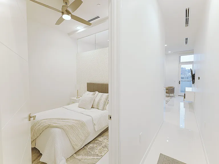 400 S Old Woodward Ave #303 — Photo 14