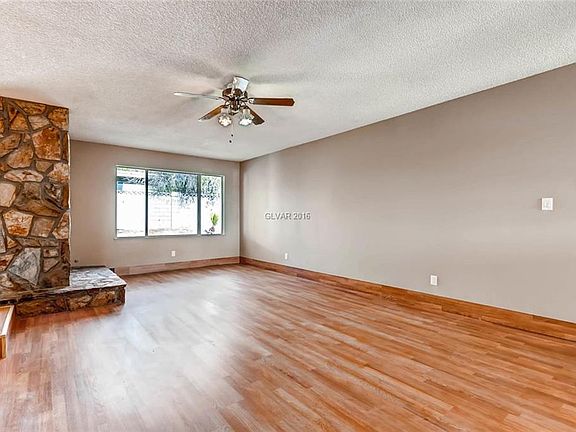 5th image of 212 Yellow Sky St