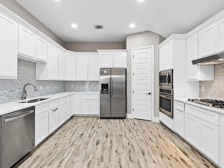 9707 Highland Pointe Dr — Photo 13