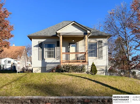 3015 N 65th St, Omaha, NE 68104
