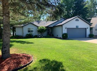 7215 Holiday Dr, Stanwood, MI 49346