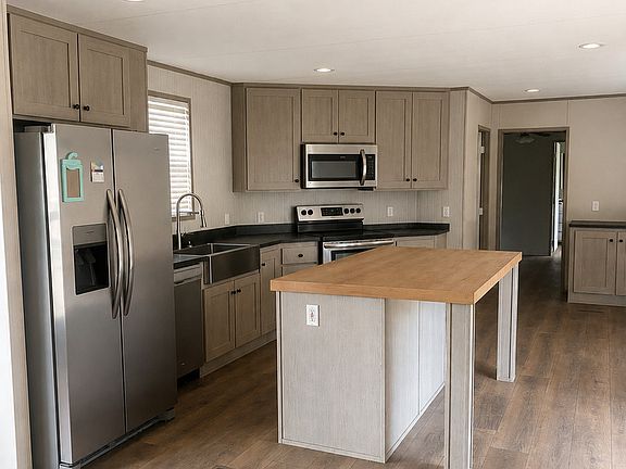 4th image of 5806 W 2ND ST