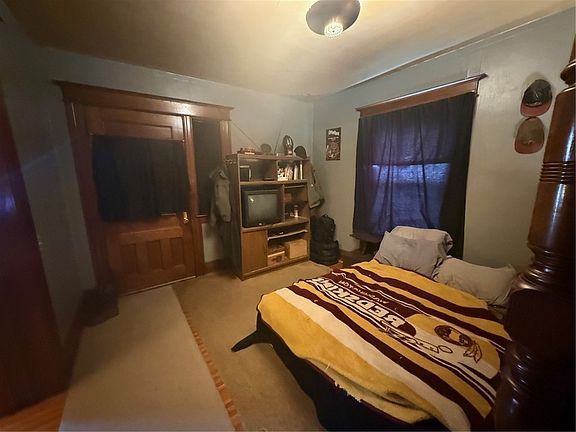 2nd image of 514 Parsells Ave