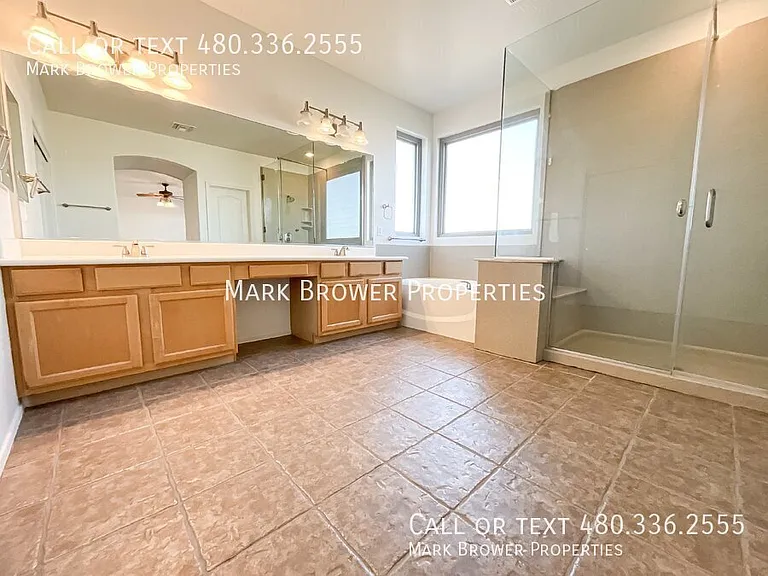 1302 E Elgin Pl — Photo 22