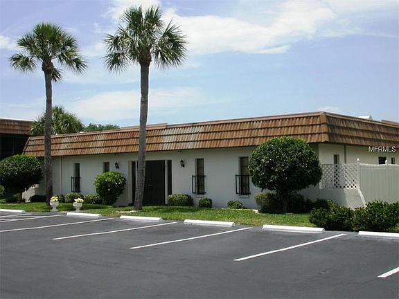 Villa Nova Clubhouse