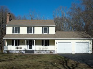 57 Simmons St, Rehoboth, MA 02769