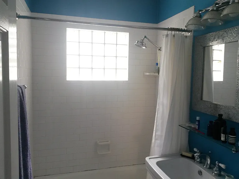 706 S Maple St — Photo 8