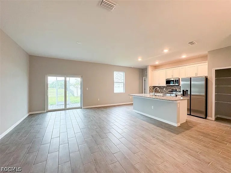 512 NW 25th Ave — Photo 10
