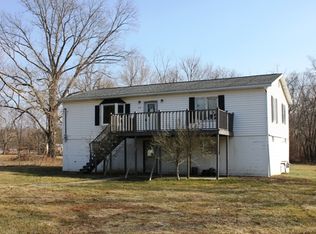 98 E Main St, Glouster, OH 45732