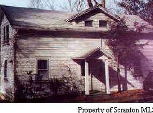 62 River Rd, Falls, PA 18615