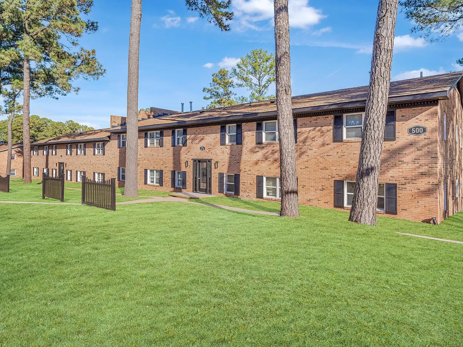 BLU Station Apartments — Photo 4