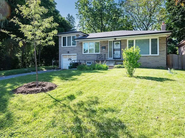113 Holcolm Rd, Toronto, ON M2N 2E1
